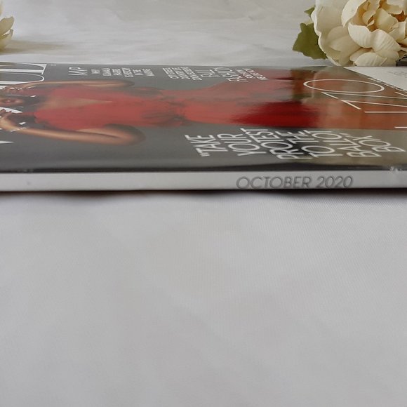 Vouge October 2020 LIZZO - Two Years Ago! - Picture 3 of 3